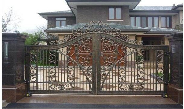 別墅大門(mén)